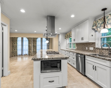 11518 Summerhill Lane - Photo Thumbnail 8