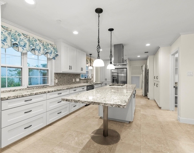 11518 Summerhill Lane - Photo Thumbnail 9