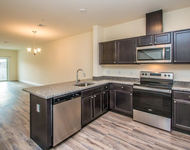 38 Alpine Place - Photo Thumbnail 2