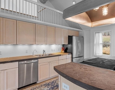 195 Pinnacle Ridge - Photo Thumbnail 11