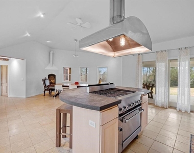 195 Pinnacle Ridge - Photo Thumbnail 8
