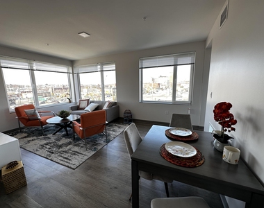 409 Elm - Photo Thumbnail 13