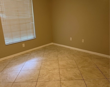 15415 Cedarwood Lane - Photo Thumbnail 2