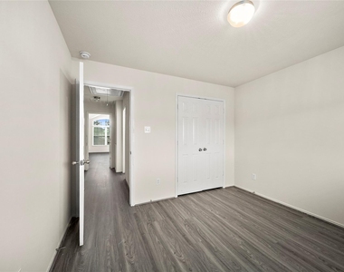 1431 Orchid Drive - Photo Thumbnail 13