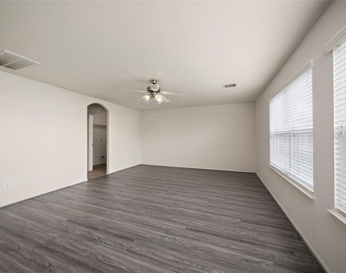 1431 Orchid Drive - Photo Thumbnail 11