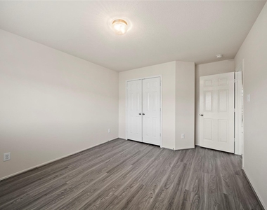 1431 Orchid Drive - Photo Thumbnail 15