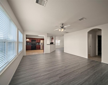 1431 Orchid Drive - Photo Thumbnail 9