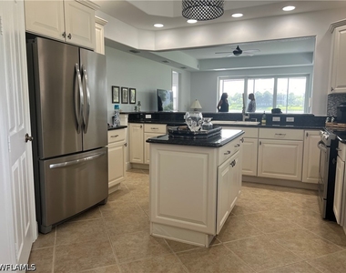10541 Marino Pointe Drive - Photo Thumbnail 4