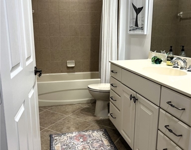 10541 Marino Pointe Drive - Photo Thumbnail 9