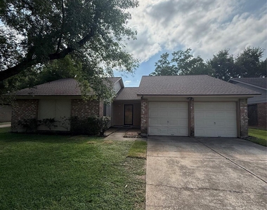 262 Coppersmith Drive - Photo Thumbnail 1