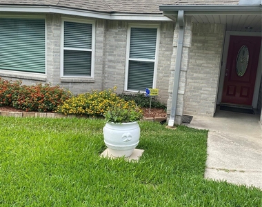 2023 Havenhouse Drive - Photo Thumbnail 8