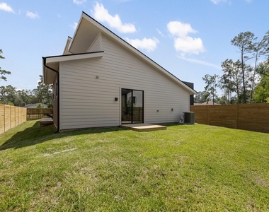 1502 Primrose Street - Photo Thumbnail 6