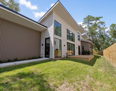 1502 Primrose Street - Photo Thumbnail 4