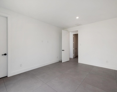 1502 Primrose Street - Photo Thumbnail 19