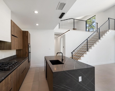 1502 Primrose Street - Photo Thumbnail 16