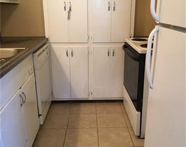 275 N 7th Street - Photo Thumbnail 4
