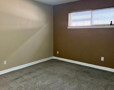 6402 Del Monte Drive - Photo Thumbnail 19