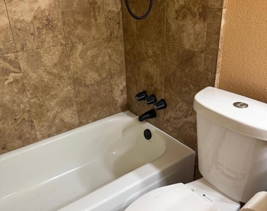 6402 Del Monte Drive - Photo Thumbnail 12
