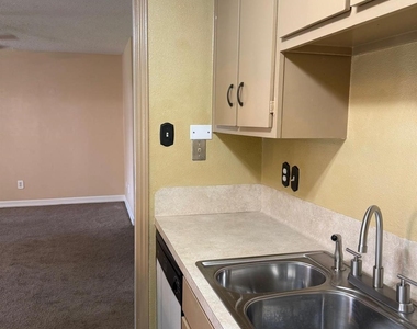 6402 Del Monte Drive - Photo Thumbnail 8