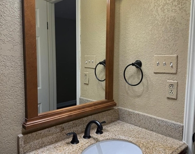 6402 Del Monte Drive - Photo Thumbnail 29