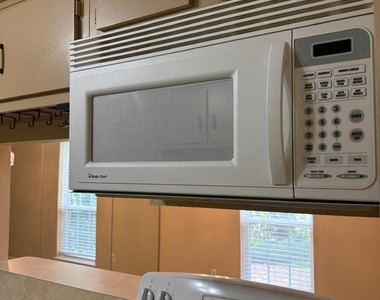 6402 Del Monte Drive - Photo Thumbnail 7