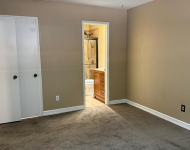 6402 Del Monte Drive - Photo Thumbnail 20