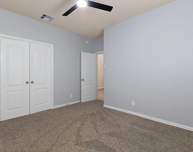 16007 David Hill Lane - Photo Thumbnail 25