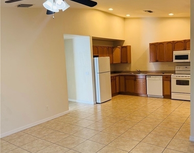 4743 14th Street Sw - Photo Thumbnail 8