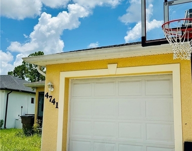 4743 14th Street Sw - Photo Thumbnail 4