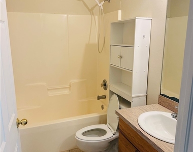 4743 14th Street Sw - Photo Thumbnail 13