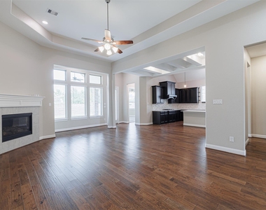 1803 Pepper Grove Lane - Photo Thumbnail 3