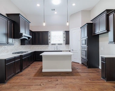 1803 Pepper Grove Lane - Photo Thumbnail 6