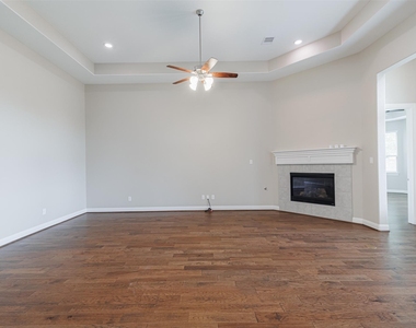 1803 Pepper Grove Lane - Photo Thumbnail 4