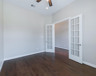 1803 Pepper Grove Lane - Photo Thumbnail 2