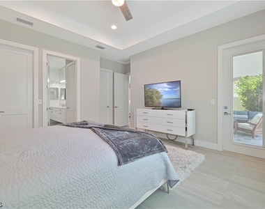 693 105th Avenue N - Photo Thumbnail 31