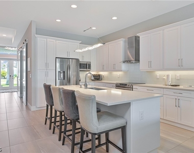 693 105th Avenue N - Photo Thumbnail 20