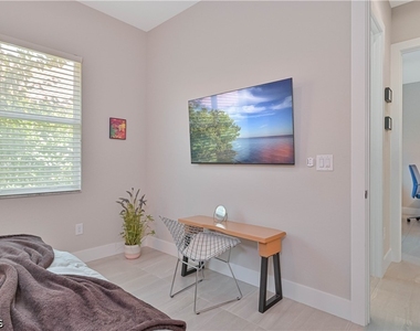 693 105th Avenue N - Photo Thumbnail 45