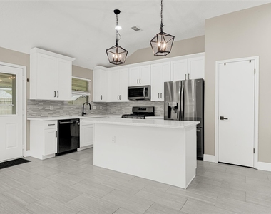 16111 Blue Mesa Ridge Drive - Photo Thumbnail 19
