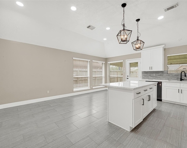 16111 Blue Mesa Ridge Drive - Photo Thumbnail 18