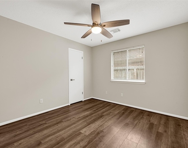 16111 Blue Mesa Ridge Drive - Photo Thumbnail 9
