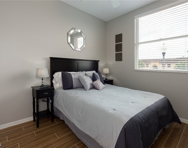 15430 Bellamar Circle - Photo Thumbnail 13