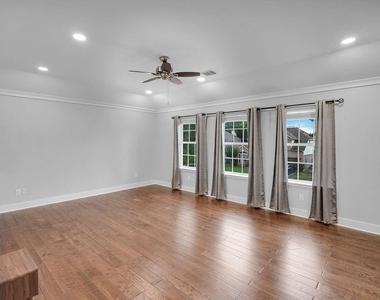 405 Mystic Trail Loop - Photo Thumbnail 24