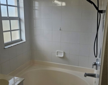 3410 22nd Street Sw - Photo Thumbnail 11