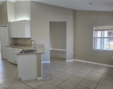 3410 22nd Street Sw - Photo Thumbnail 6