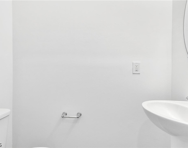 1424 Weeping Willow Court - Photo Thumbnail 17