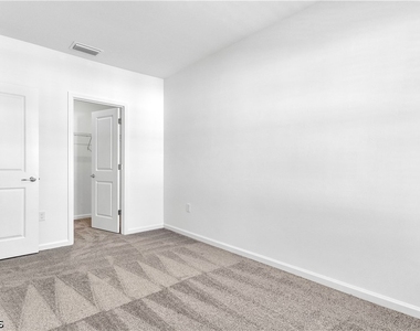 1424 Weeping Willow Court - Photo Thumbnail 15