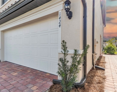 1424 Weeping Willow Court - Photo Thumbnail 20