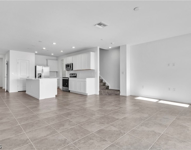 1424 Weeping Willow Court - Photo Thumbnail 19