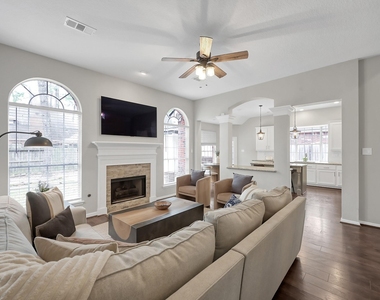 31 E Amberglow Circle - Photo Thumbnail 15