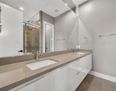 5919 E Post Oak Lane - Photo Thumbnail 27